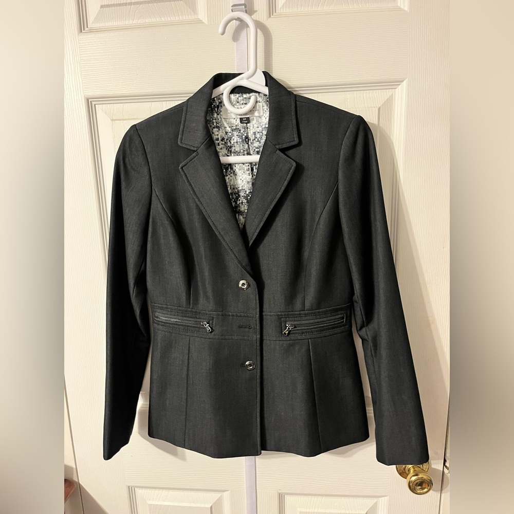 Women’s dark grey Tahari blazer